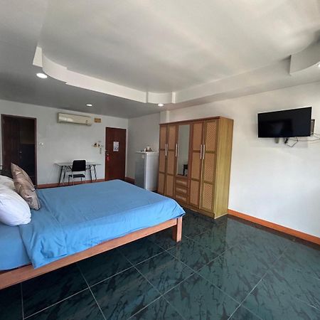 Coffeeandbeer Hostel Pattaya Bagian luar foto