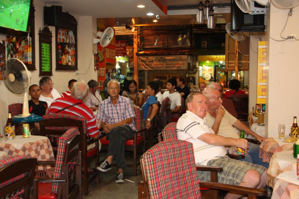 Coffeeandbeer Hostel Pattaya Ruang foto