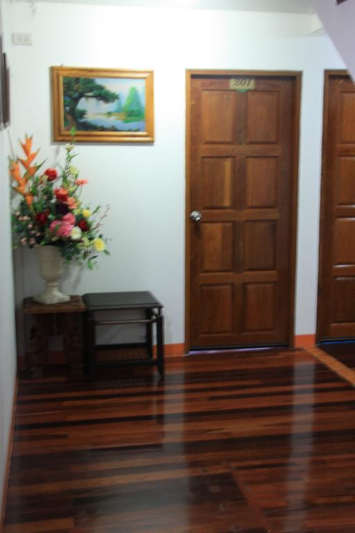 Coffeeandbeer Hostel Pattaya Ruang foto